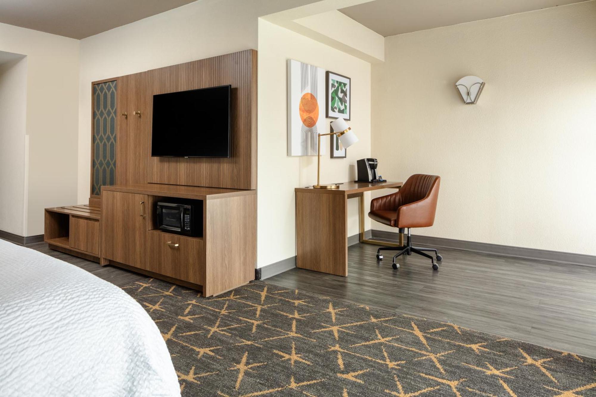 & Springfield-i-44 By Ihg Hotel Springfield