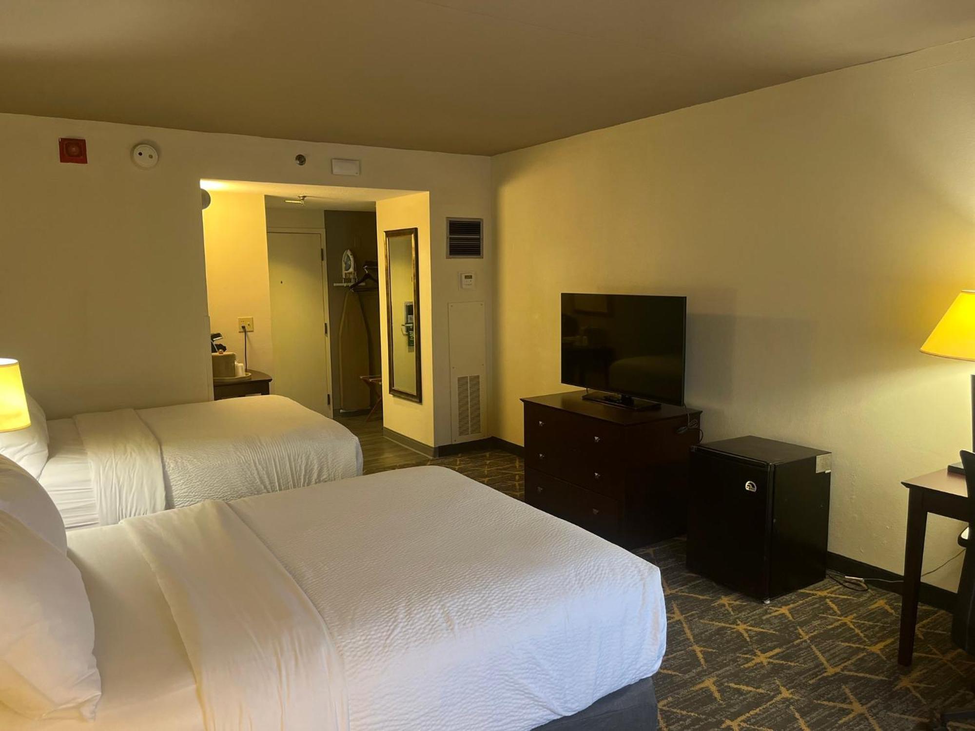 & Springfield-i-44 By Ihg 3*