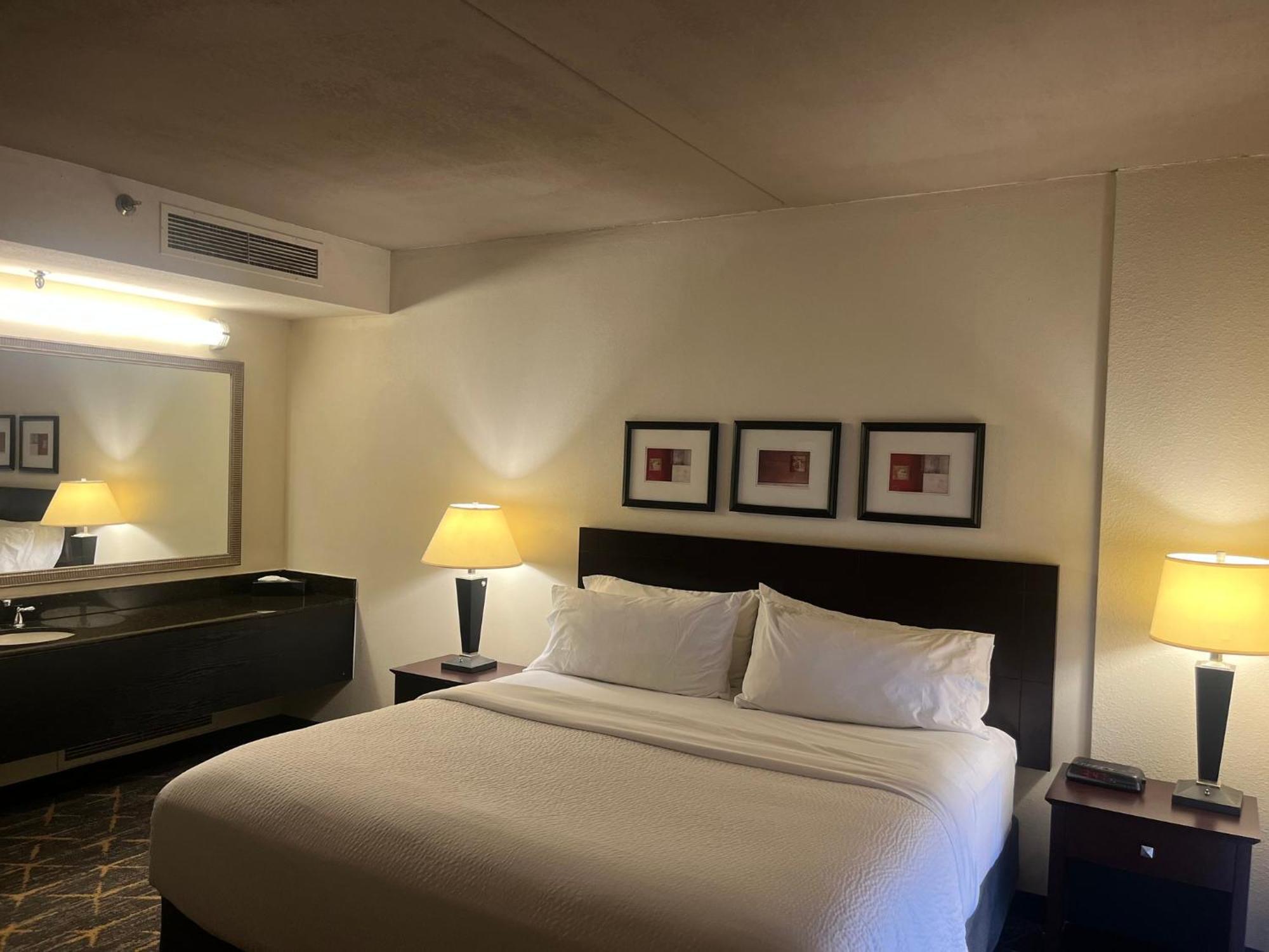 Hotel & Springfield-i-44 By Ihg Springfield